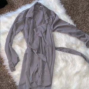 Lightweight trench coat